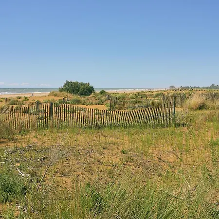 Find Peace Near The Sea In Our Welcoming Flat Апартаменты *